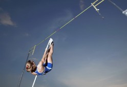 2026世界杯赛程-三分雨落苏黎世，库里十赛季高光引瑞士球迷沸腾